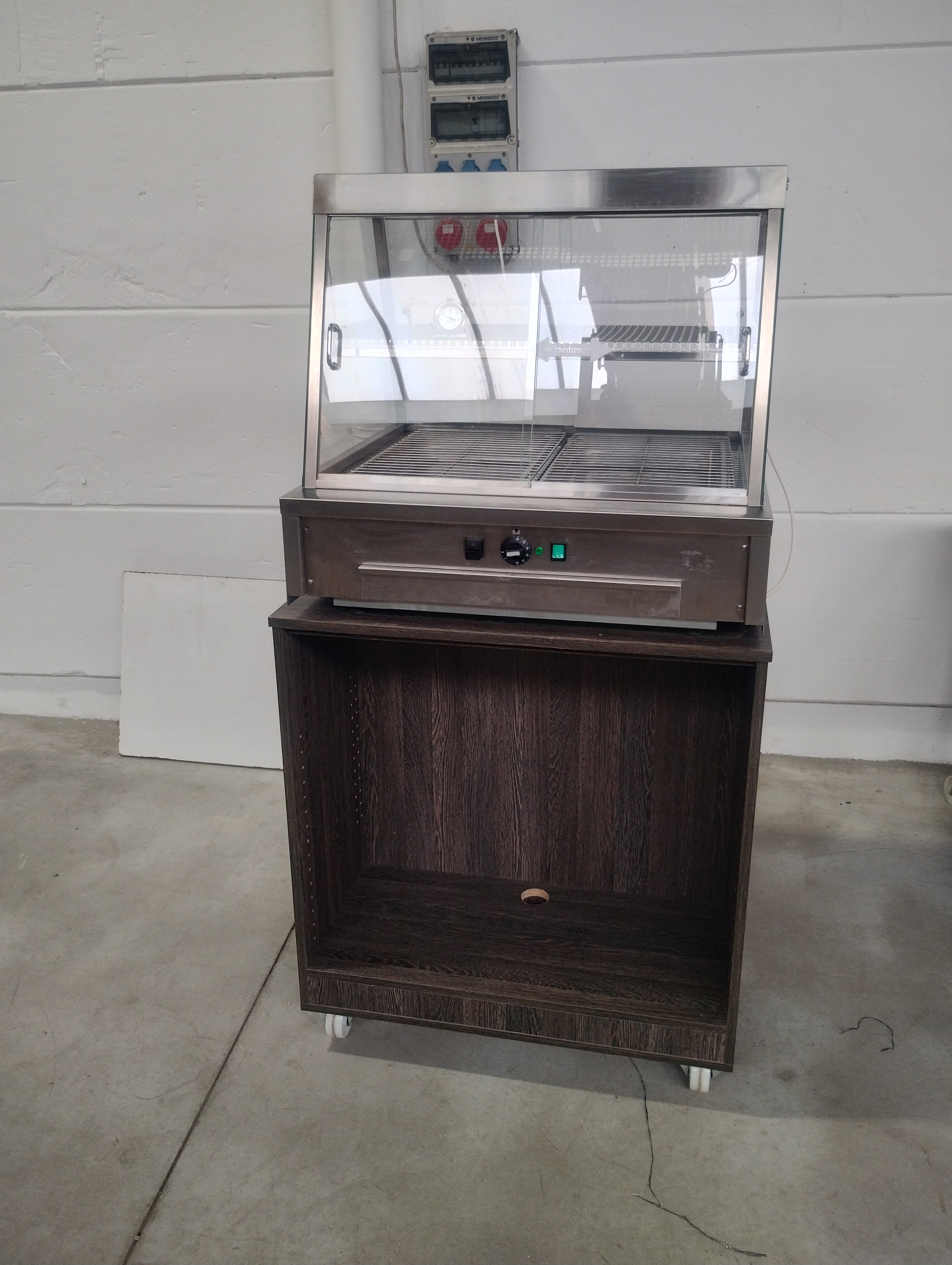 Heating display case Alpina ADA WG 20-11 for sale used second hand 2nd ...