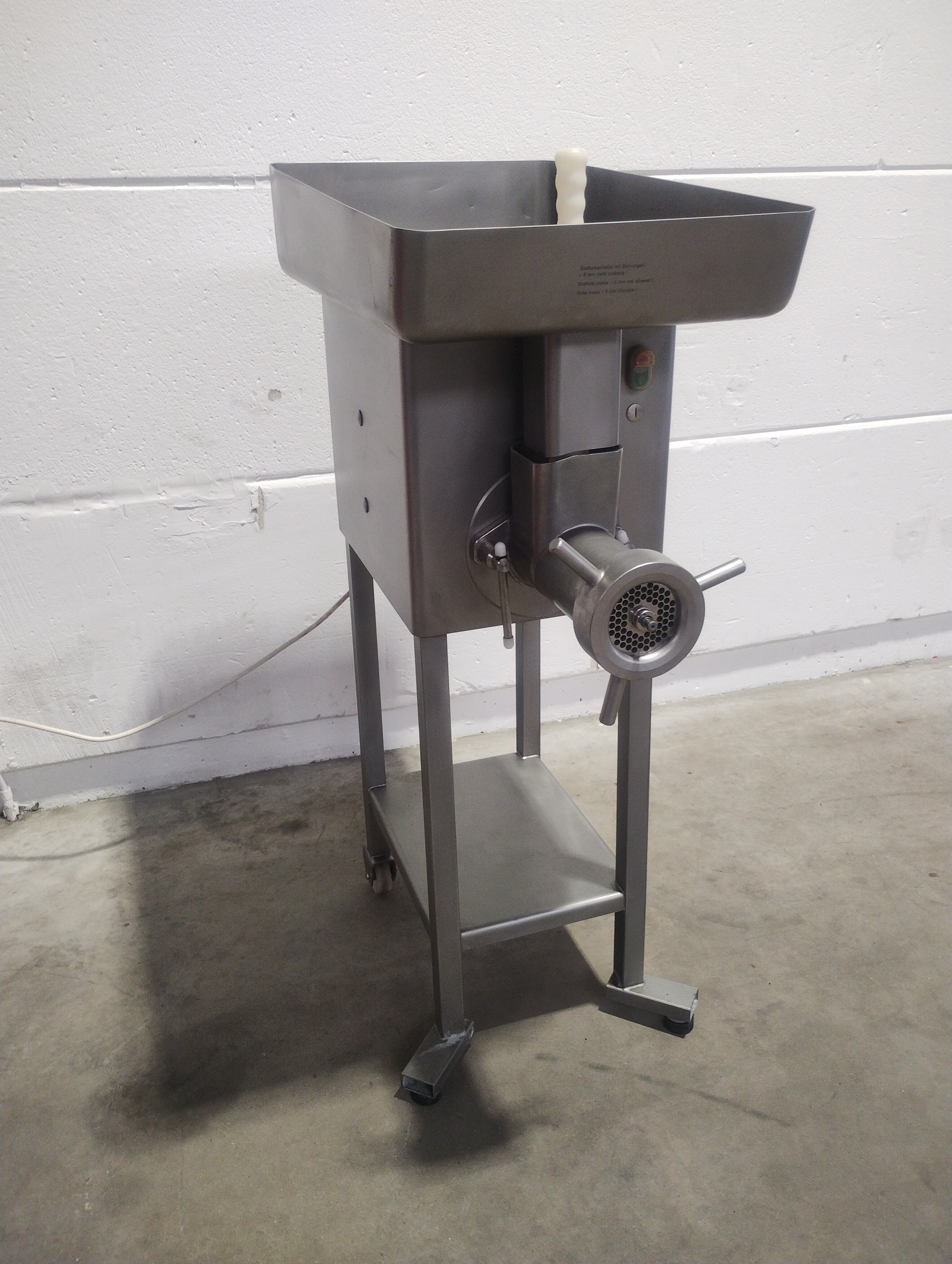 meat grinder Mado Optimo 32 Mado MEW617 Optimo 32 for sale used second ...