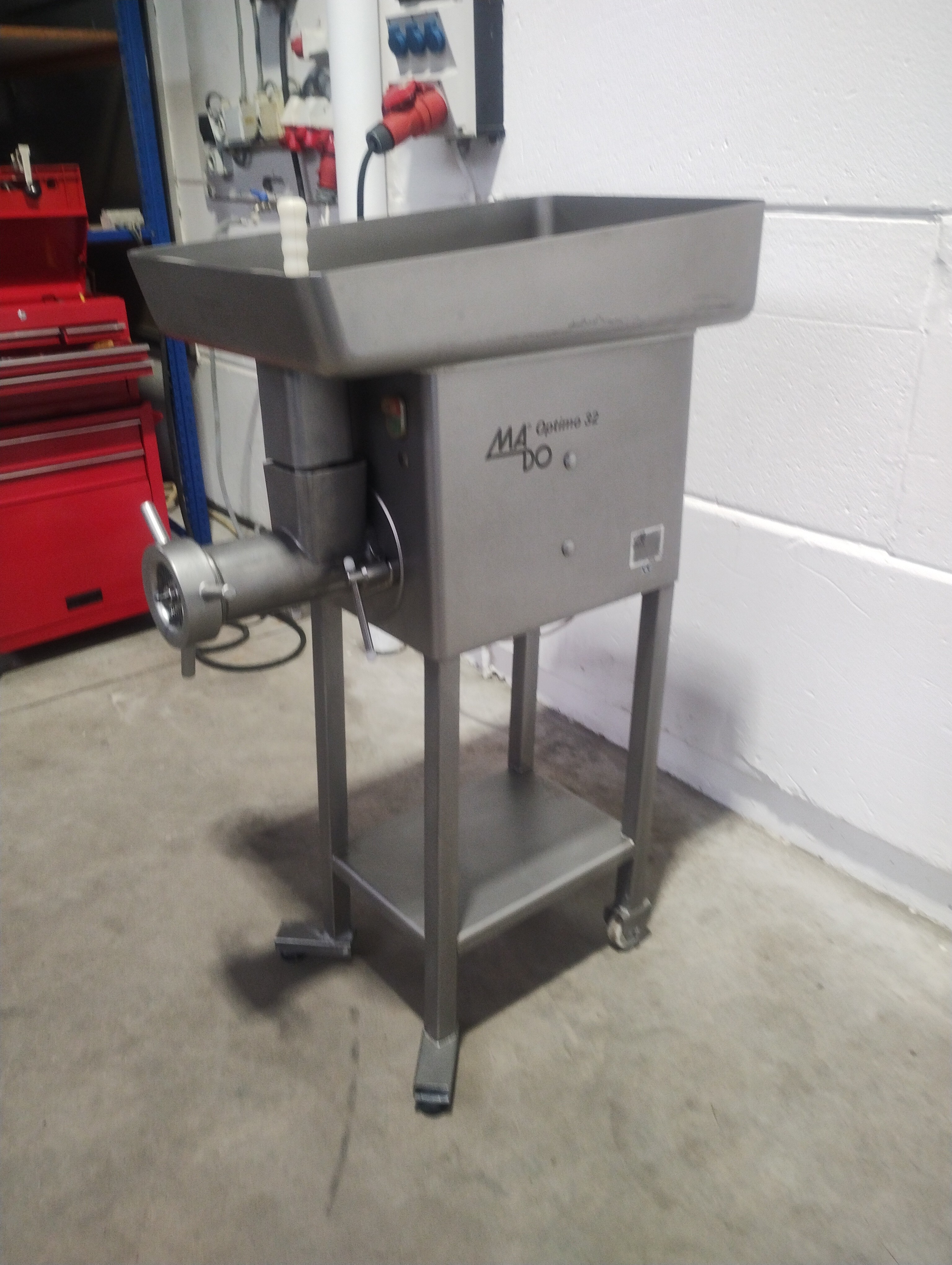 meat grinder Mado Optimo 32 Mado MEW617 Optimo 32 for sale used second ...