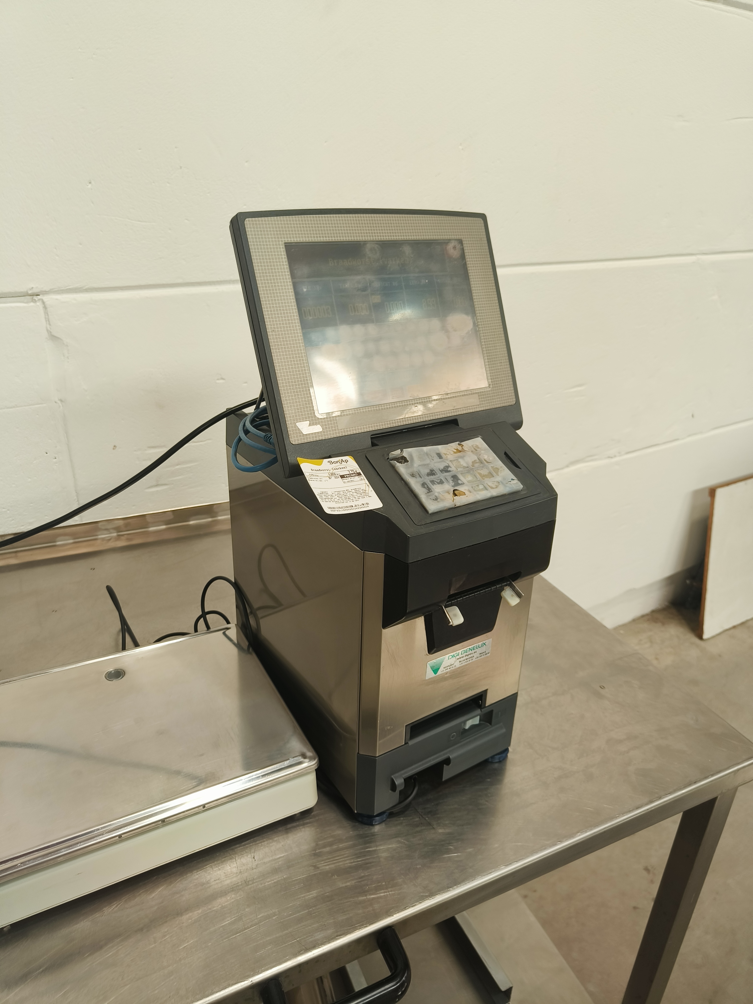Balance with labeling Digi DPS-4600 for sale used second hand 2nd hand ...