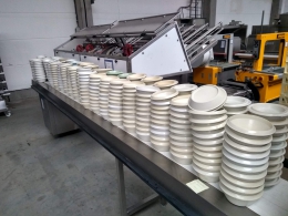 plastic dessert plates with lid