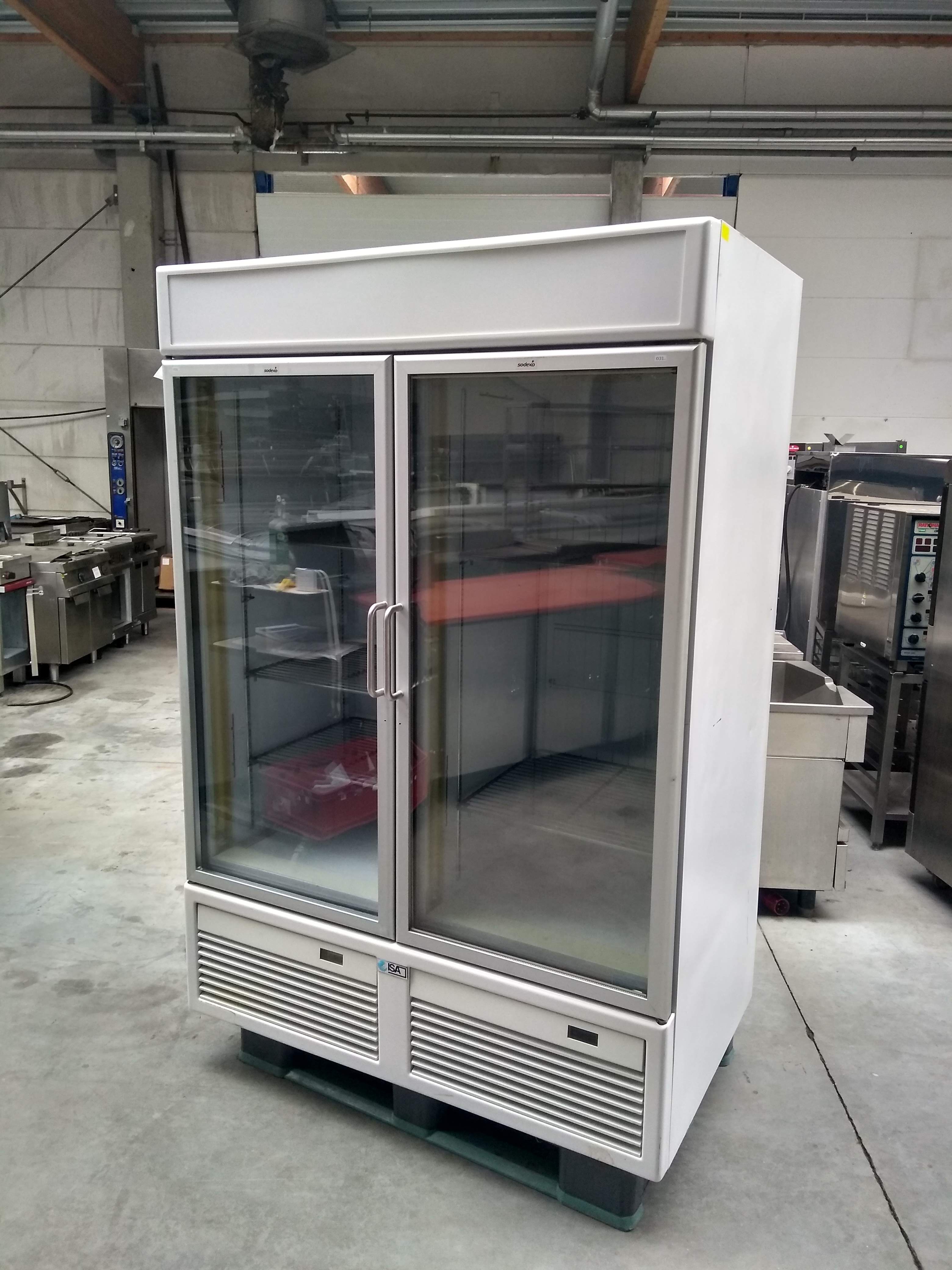 Kapper waterstof Bezit frigo koelkast ISA tweedehands glazen deuren tornado | Bart Rotsaert  Machinery