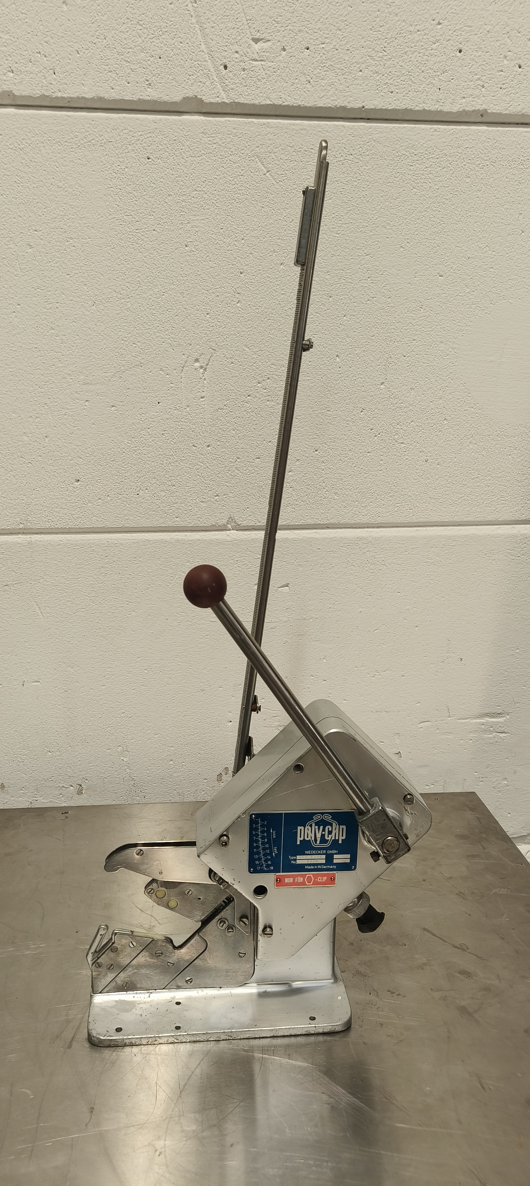 Machine à clipper manuelle - SCH 6210 - Poly-clip System À vendre ...