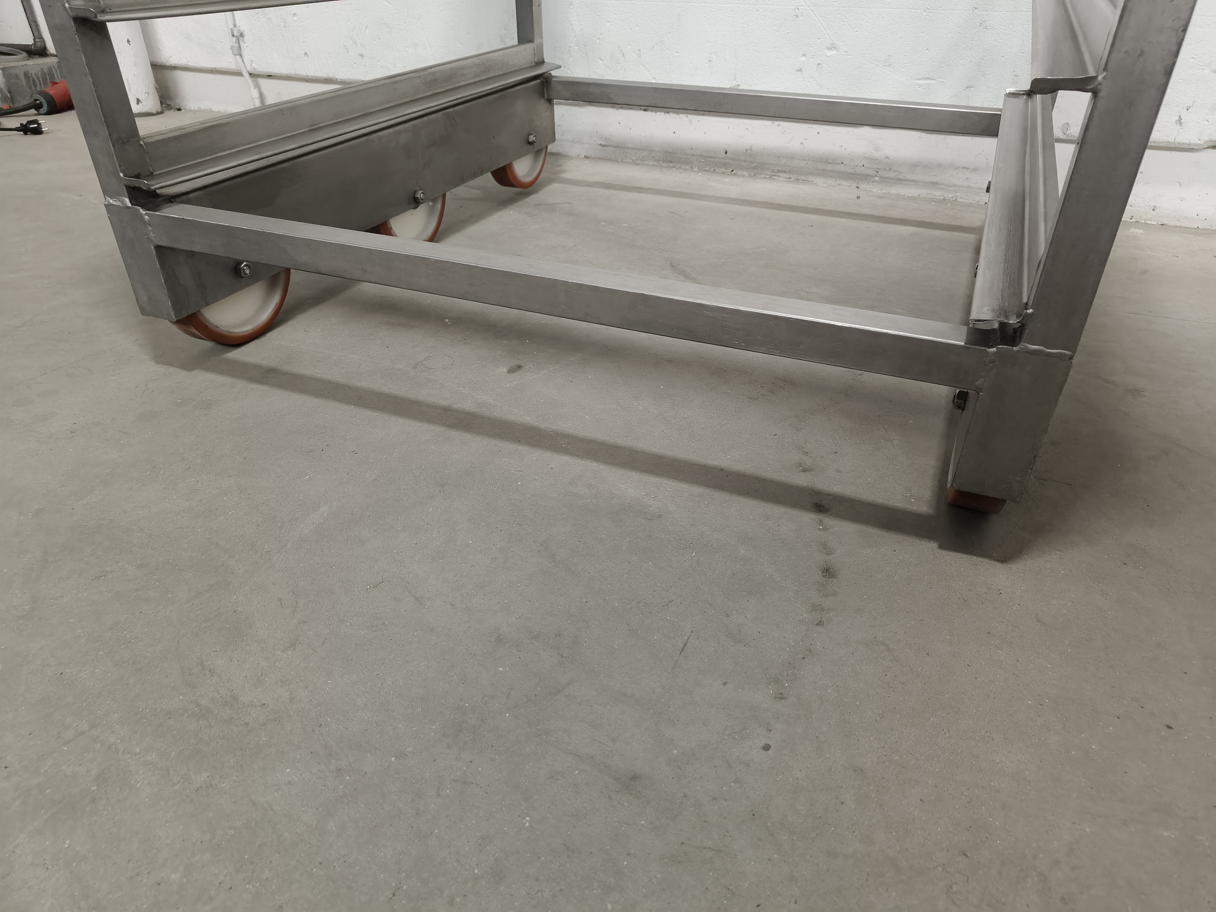 Stainless steel trolley - 10 levels (94x95cm) For sale used second hand ...