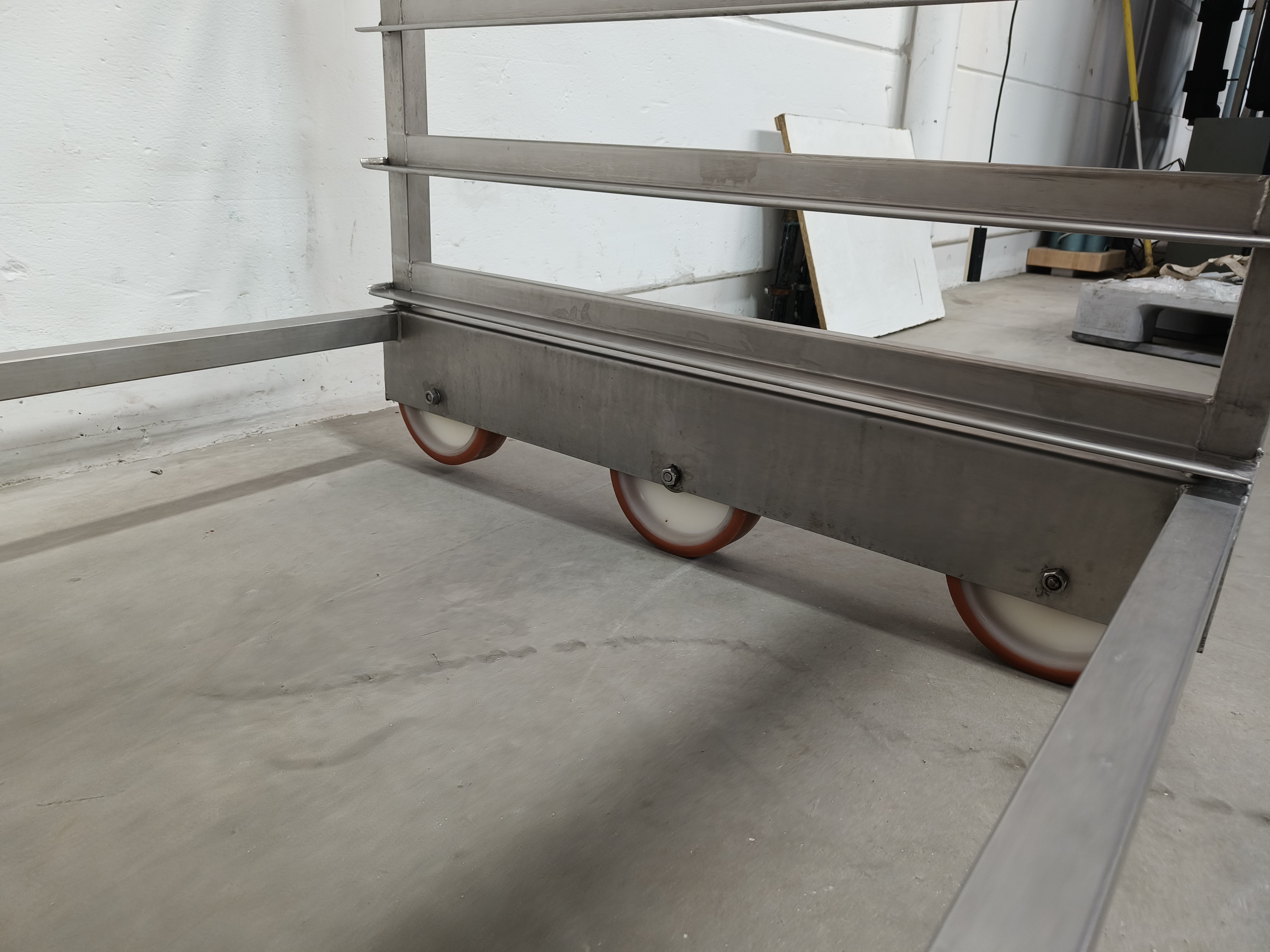 Stainless steel trolley - 10 levels (94x95cm) For sale used second hand ...