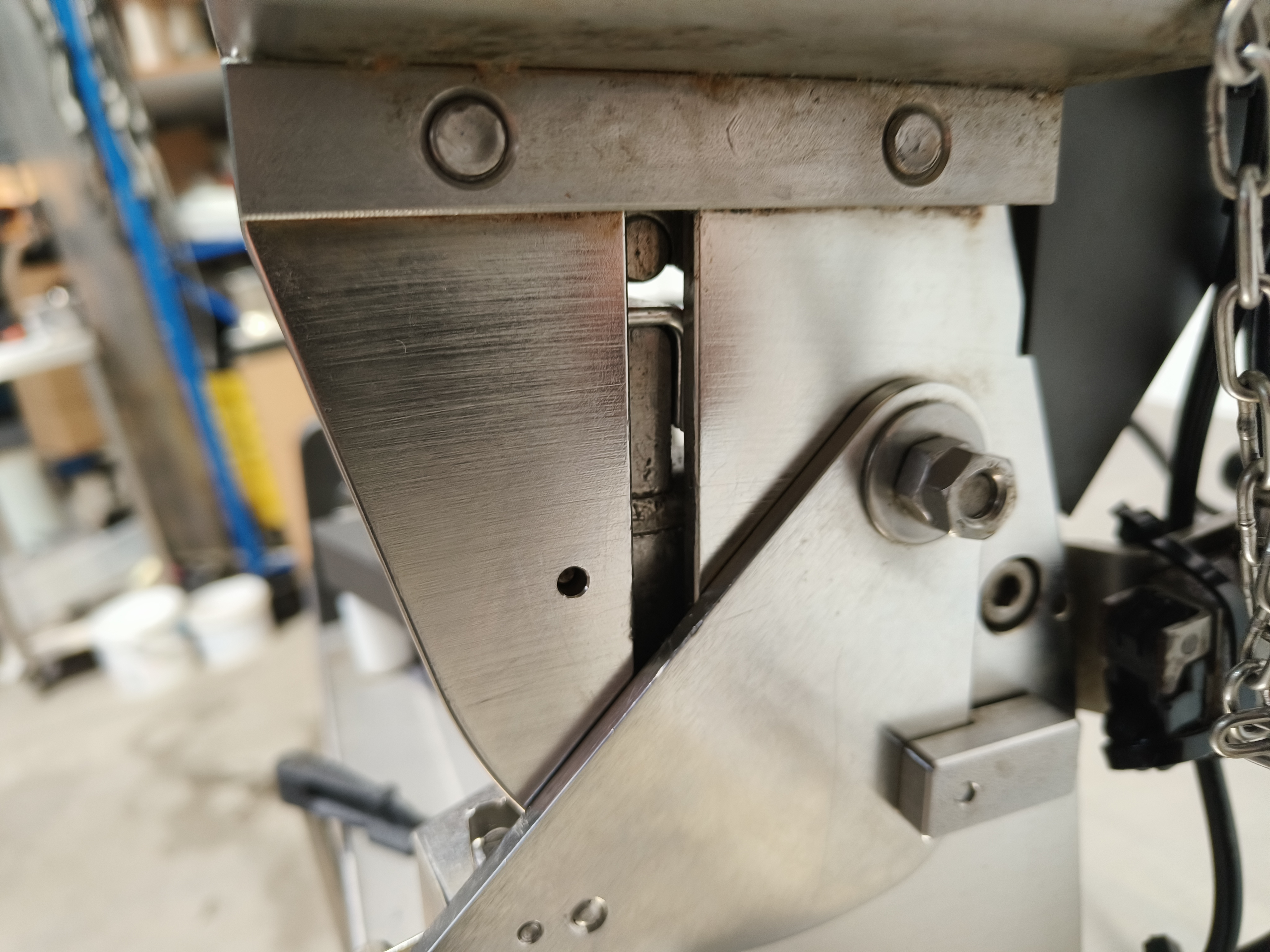 Poly-clip system Press-Clip Machine PCD 8026 For sale used second hand ...
