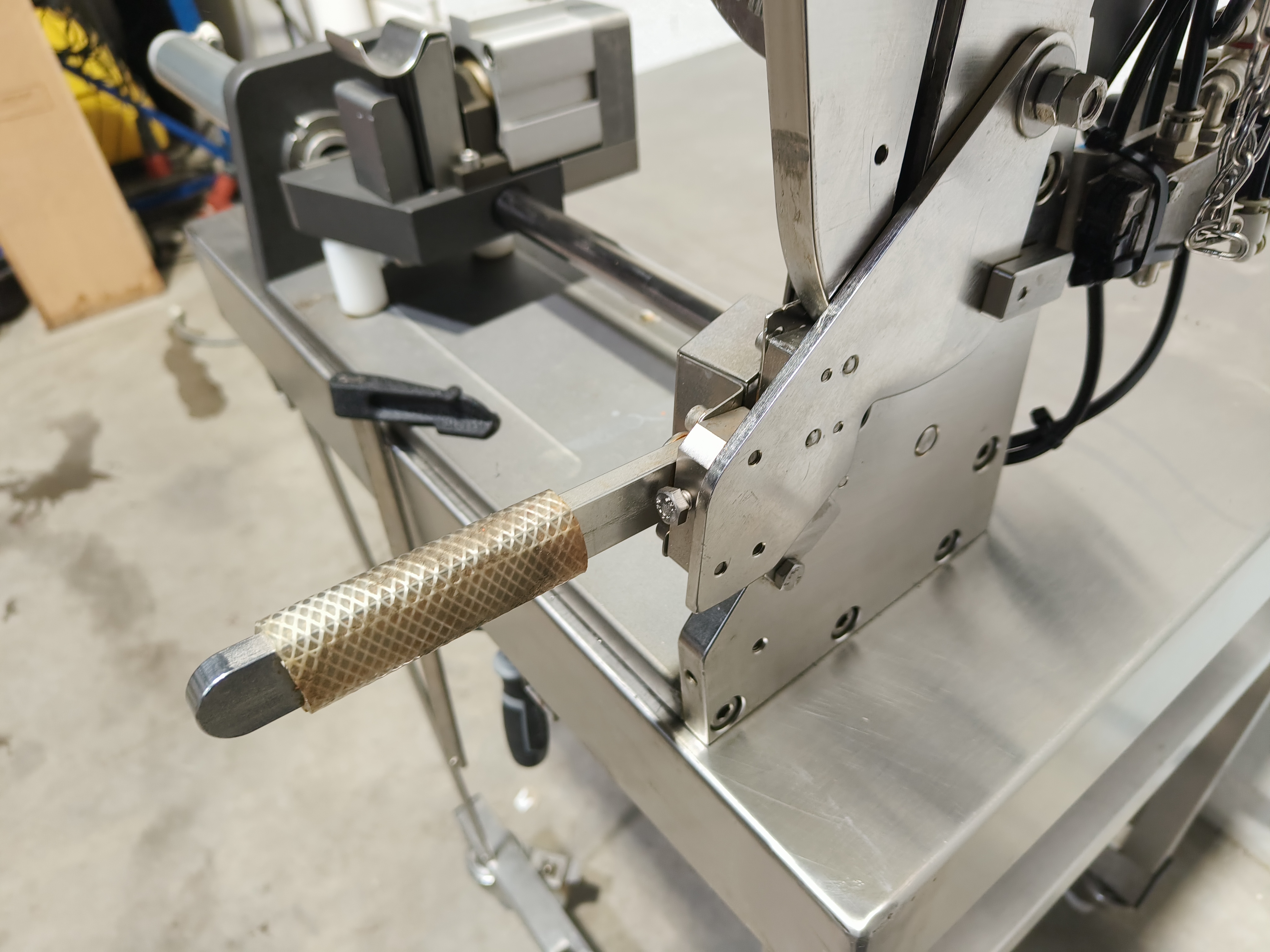 Poly-clip system Press-Clip Machine PCD 8026 For sale used second hand ...