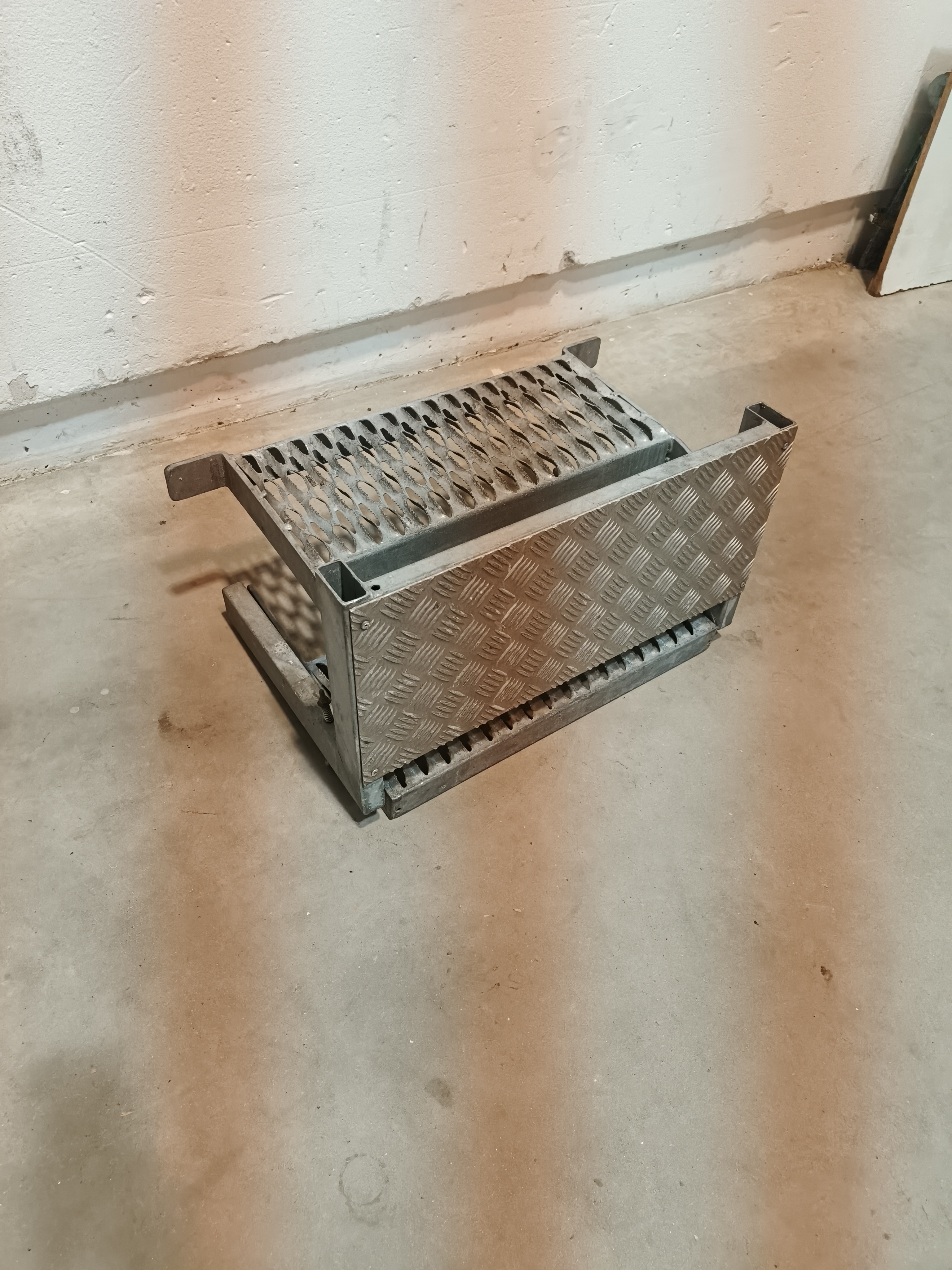 Folding steps For sale used second hand 2nd hand | Bart Rotsaert Machinery