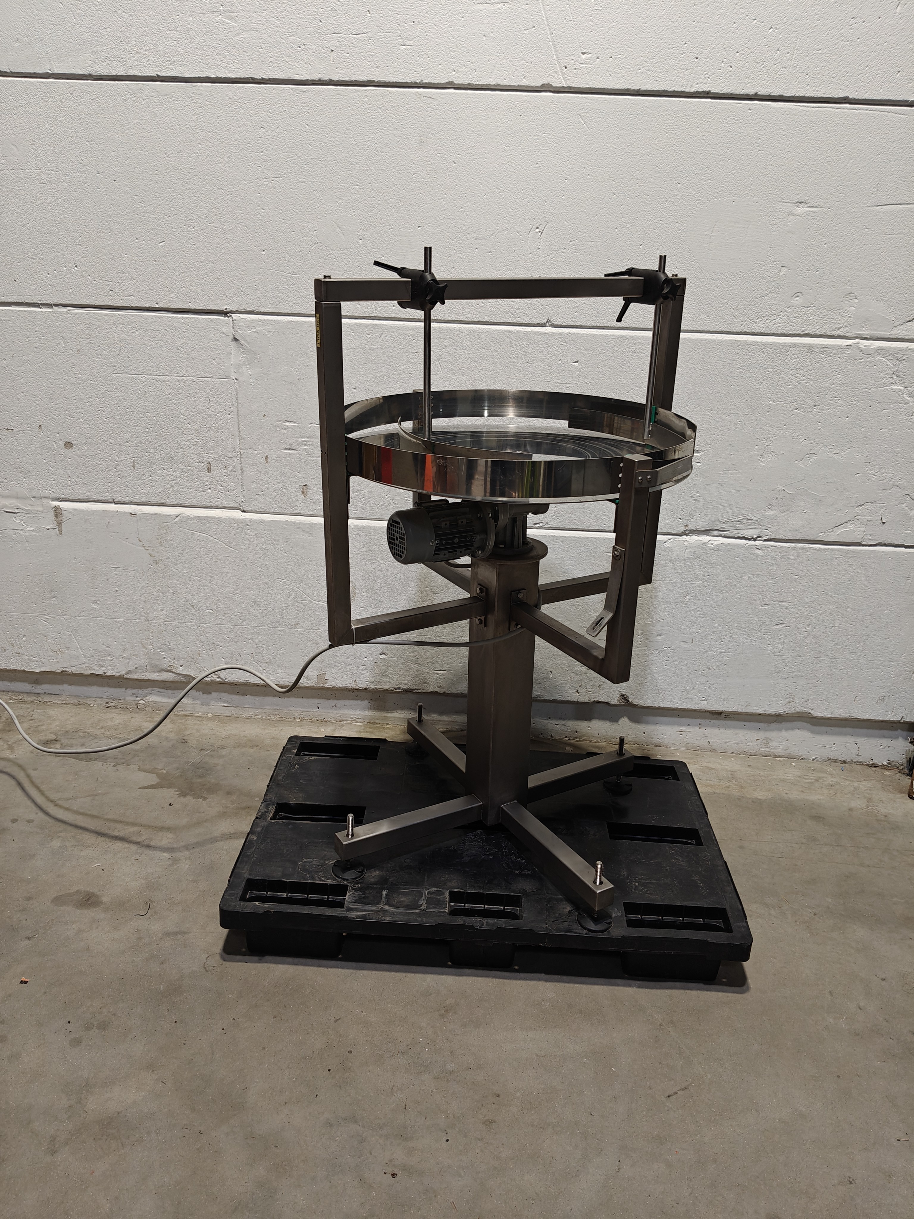 Stainless steel turntable / feed table / buffer table For sale used ...