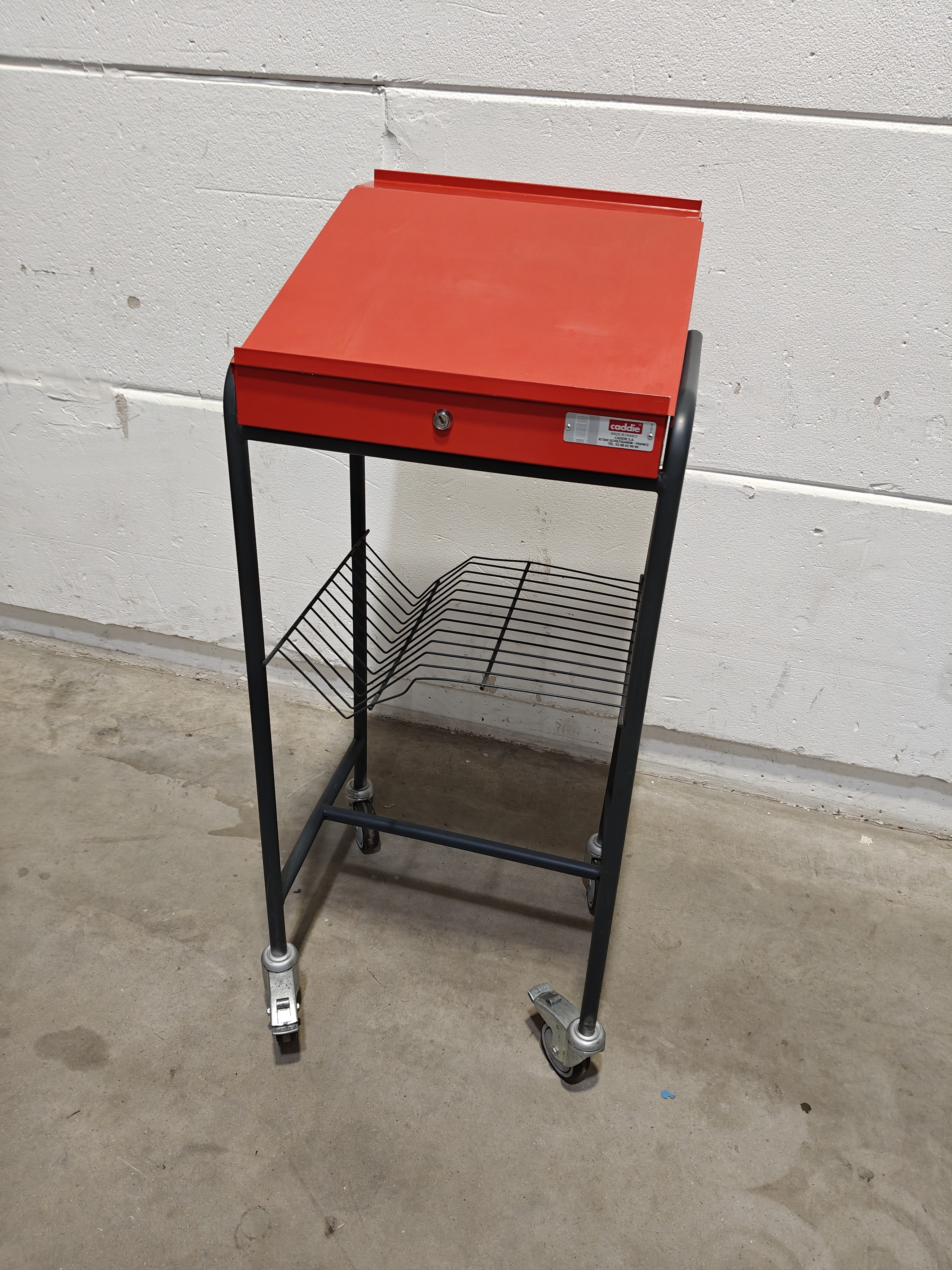 Caddie Mobile Writing Desk / Lectern For sale used second hand 2nd hand ...