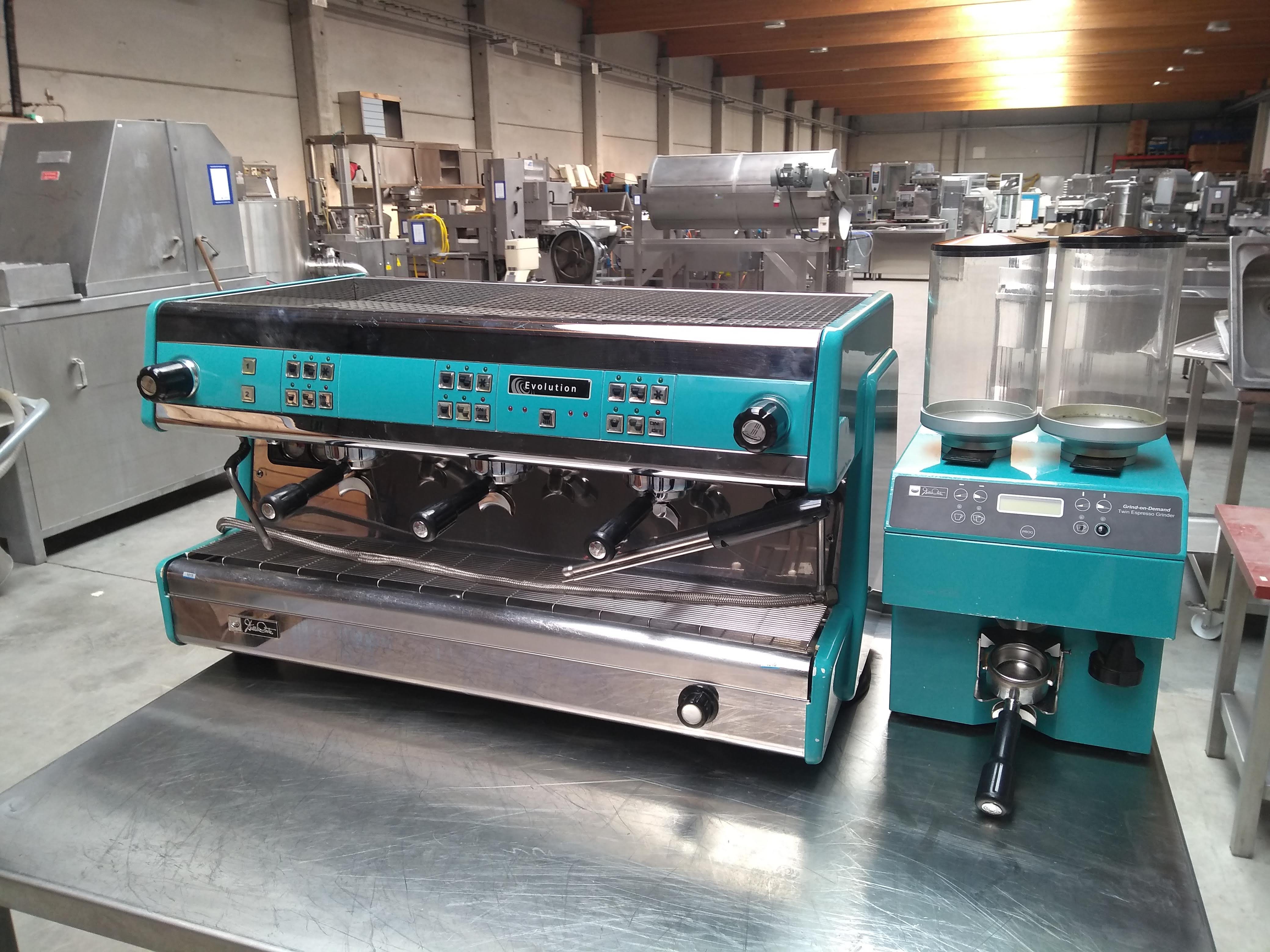 wetenschappelijk Vermaken Aanpassing Expressomachine dalla corte met koffiemolen tweedehands 2de hands te koop  espressomachine evolution | Bart Rotsaert Machinery